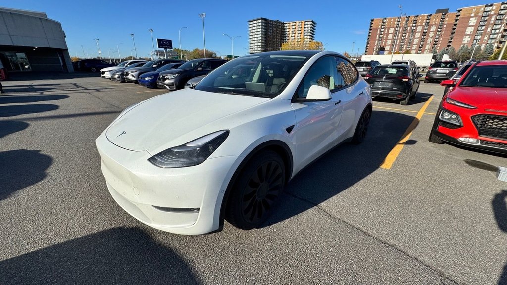 Tesla Model Y Performance 2022 à Laval, Québec - 1 - w1024h768px