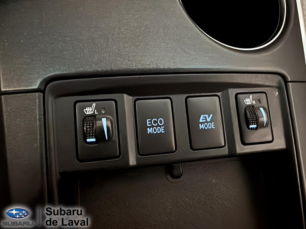 Toyota Camry Hybrid XLE 2015 à Terrebonne, Québec - 11 - w1024h768px
