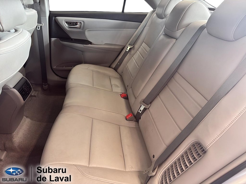 Toyota Camry Hybrid XLE 2015 à Terrebonne, Québec - 10 - w1024h768px