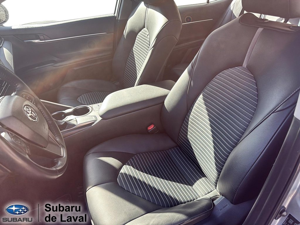 Toyota Camry SE 2023 à Laval, Québec - 8 - w1024h768px