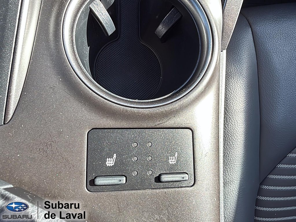 Toyota Camry SE 2023 à Laval, Québec - 11 - w1024h768px