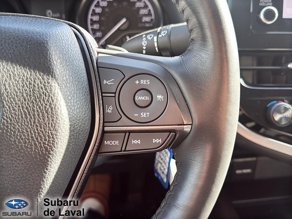 Toyota Camry SE 2023 à Laval, Québec - 18 - w1024h768px