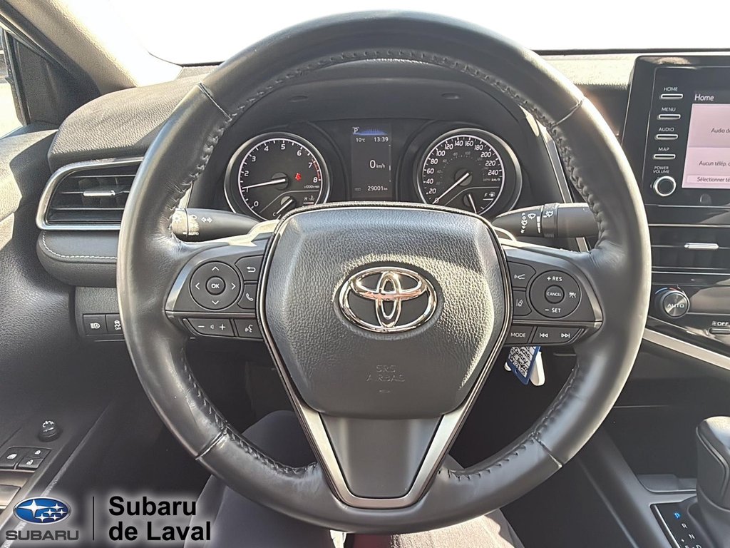 Toyota Camry SE 2023 à Laval, Québec - 16 - w1024h768px