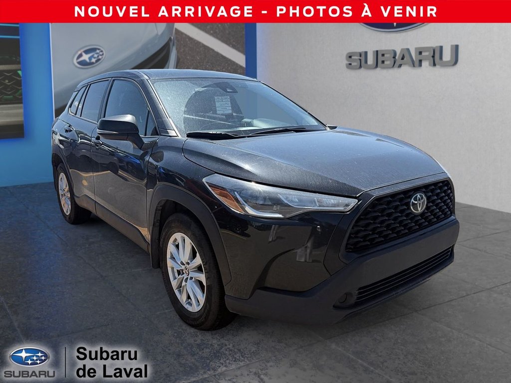 2022 Toyota Corolla Cross LE in Laval, Quebec - 5 - w1024h768px