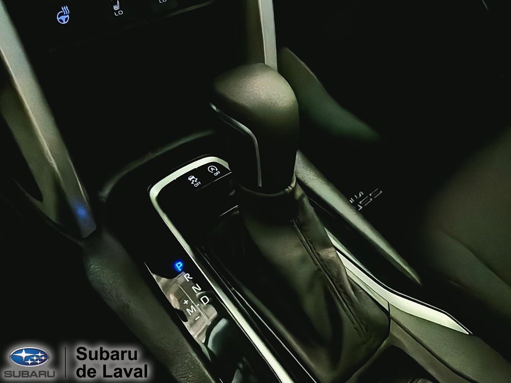 2022 Toyota Corolla Cross LE in Laval, Quebec - 14 - w1024h768px