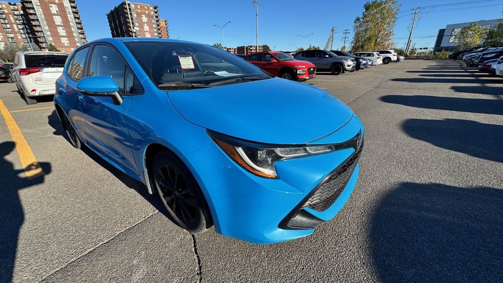 2022 Toyota Corolla Hatchback in Terrebonne, Quebec - 3 - w1024h768px