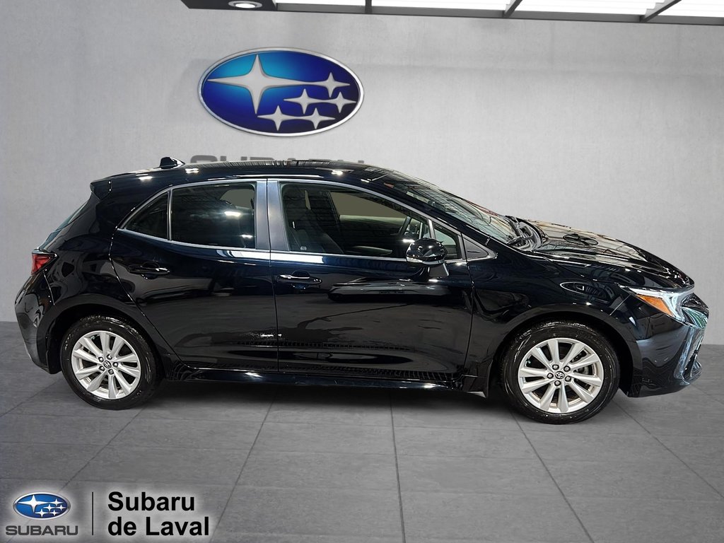 Toyota Corolla Hatchback SE 2023 à Laval, Québec - 4 - w1024h768px
