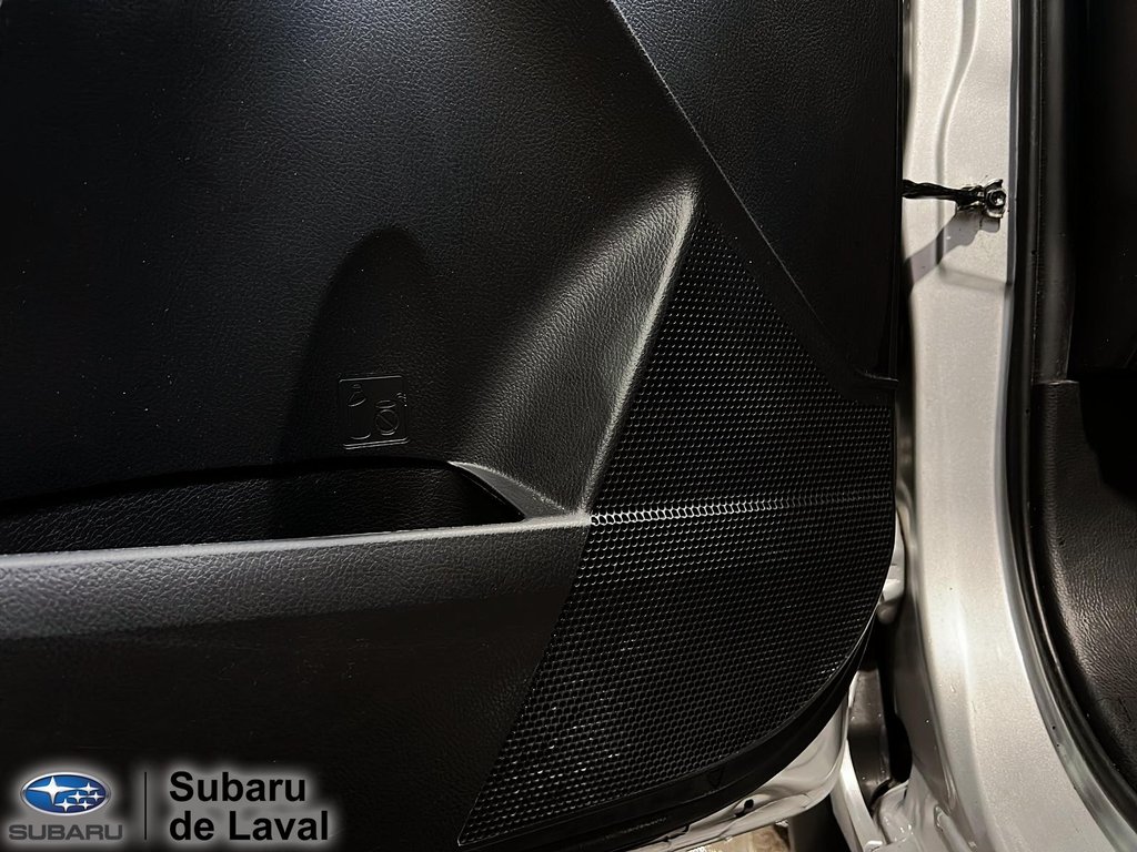 Toyota Corolla LE 2018 à Laval, Québec - 12 - w1024h768px
