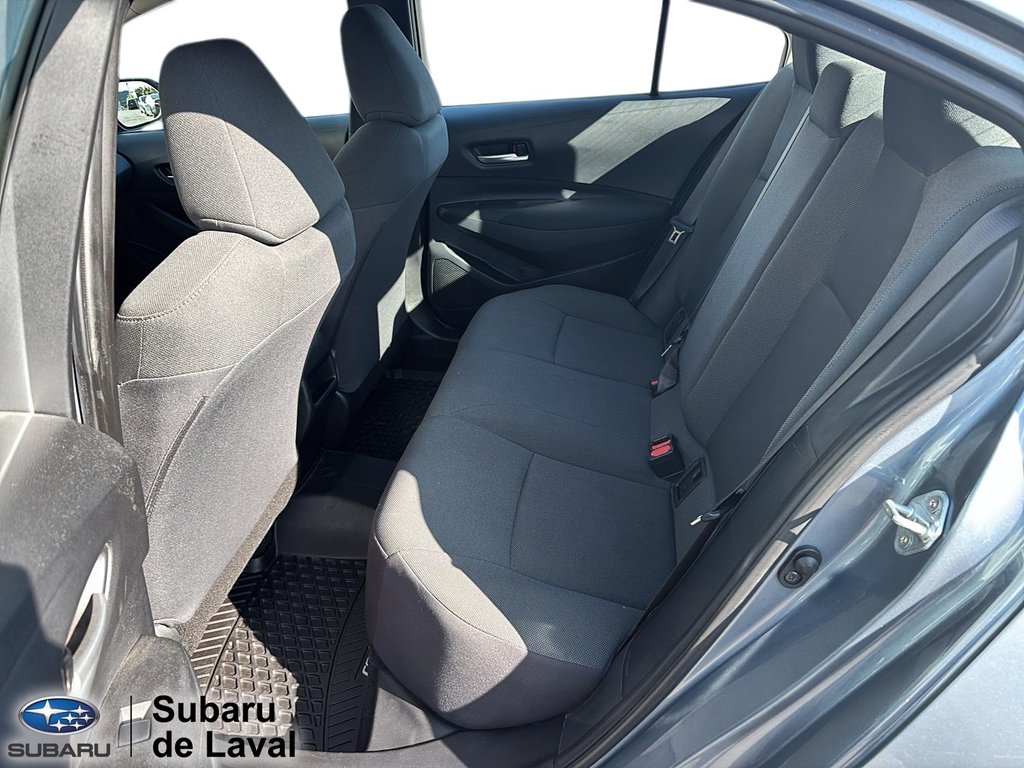2021 Toyota Corolla LE in Laval, Quebec - 12 - w1024h768px