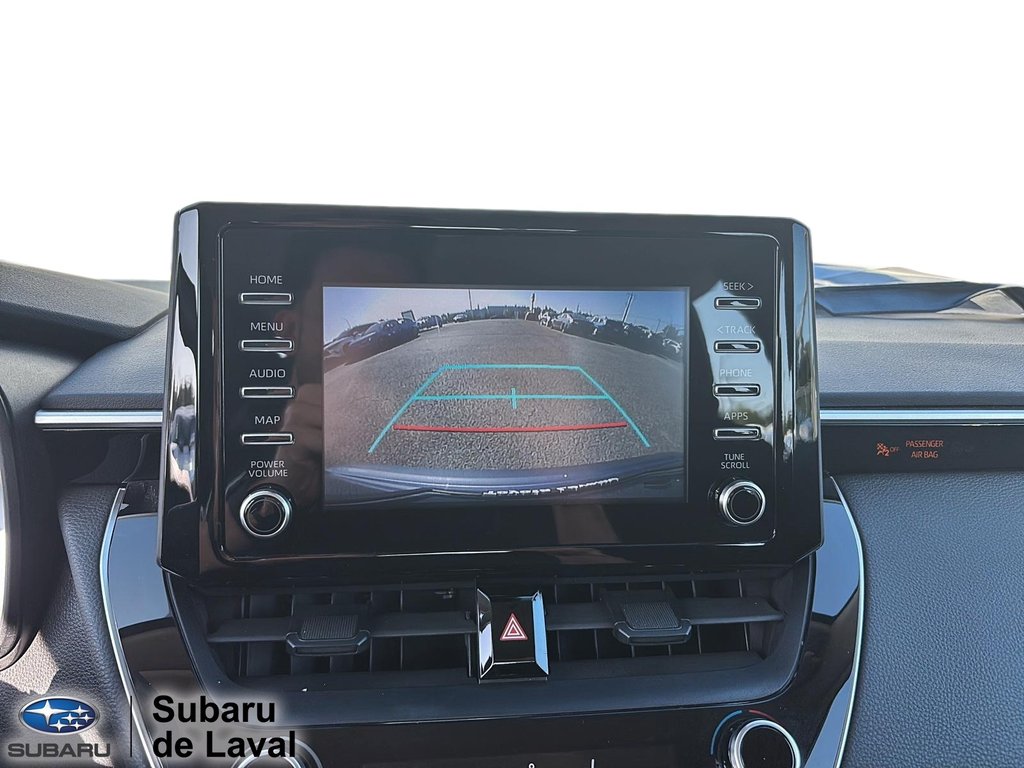 2021 Toyota Corolla LE in Laval, Quebec - 14 - w1024h768px