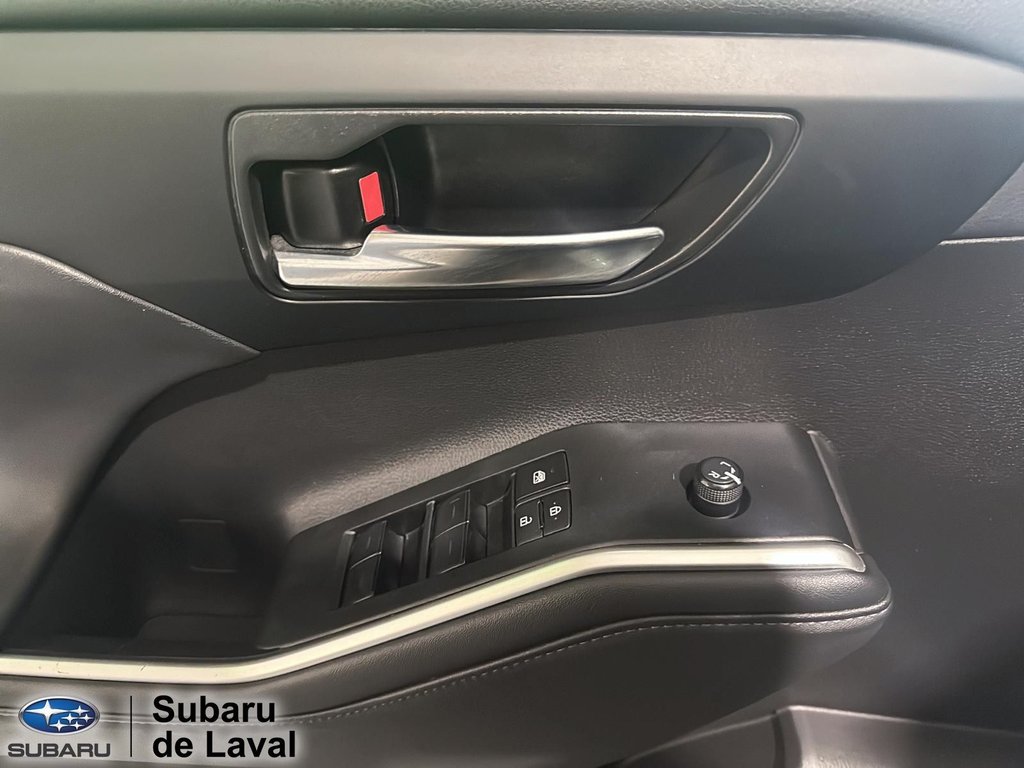 2024 Toyota Highlander LE in Laval, Quebec - 10 - w1024h768px