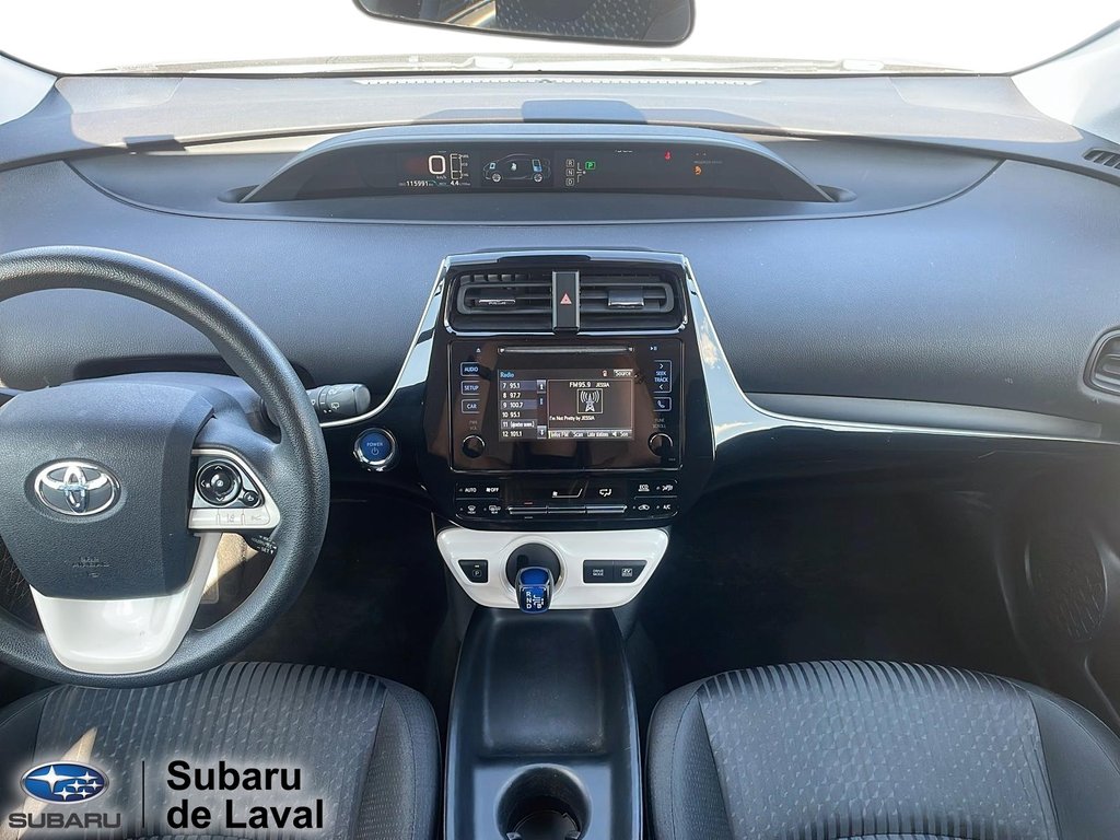 2018 Toyota Prius in Laval, Quebec - 15 - w1024h768px
