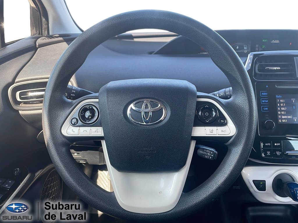 2018 Toyota Prius in Laval, Quebec - 18 - w1024h768px