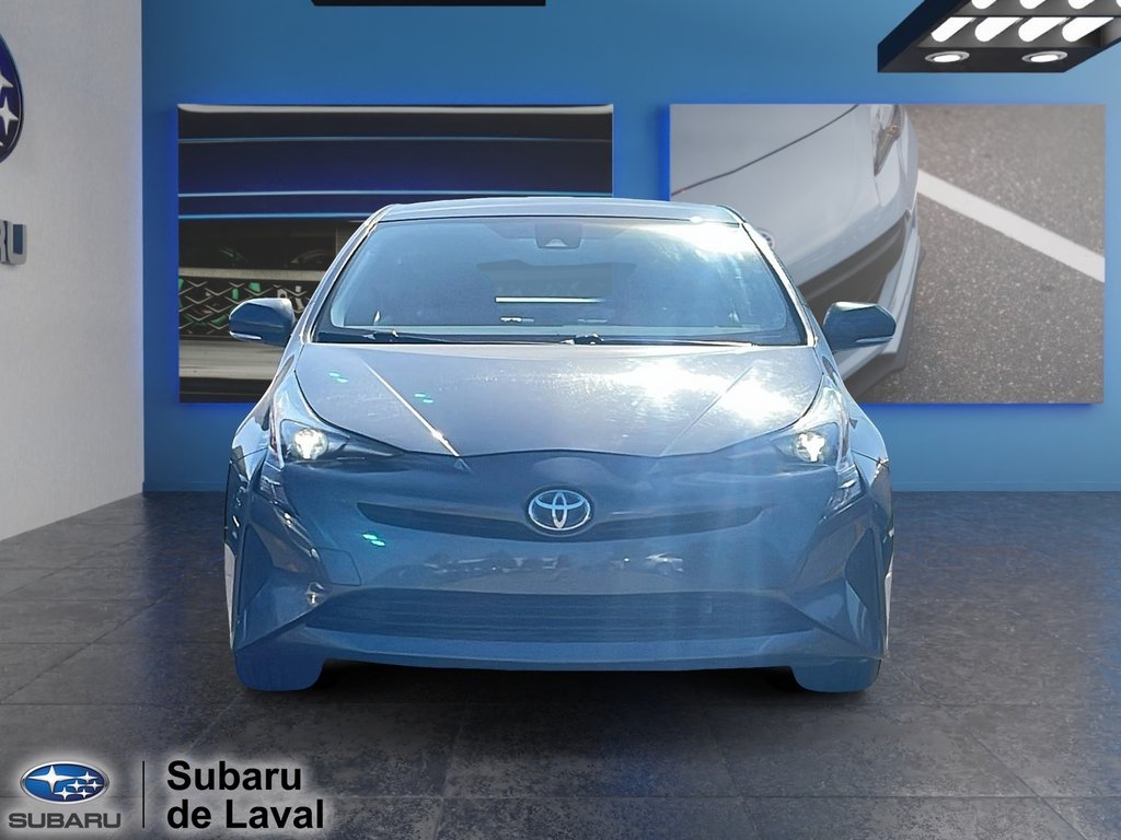 2018 Toyota Prius in Laval, Quebec - 2 - w1024h768px