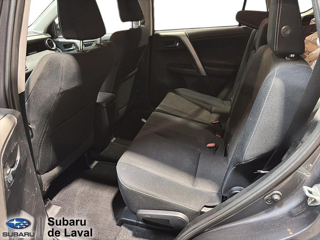 Toyota RAV4 XLE 2016 à Laval, Québec - 13 - w1024h768px