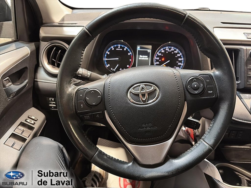 Toyota RAV4 XLE 2016 à Laval, Québec - 21 - w1024h768px