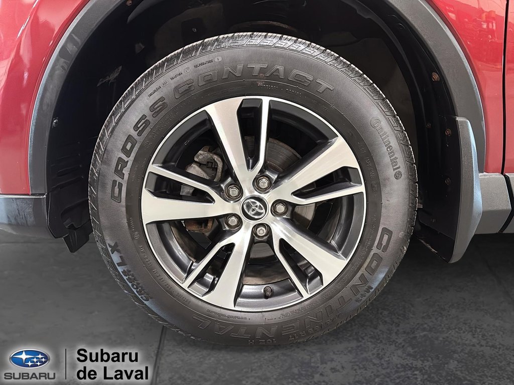 2018 Toyota RAV4 XLE in Terrebonne, Quebec - 9 - w1024h768px
