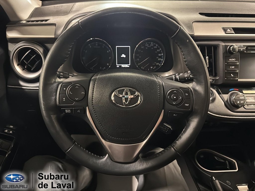 2018 Toyota RAV4 XLE in Terrebonne, Quebec - 19 - w1024h768px