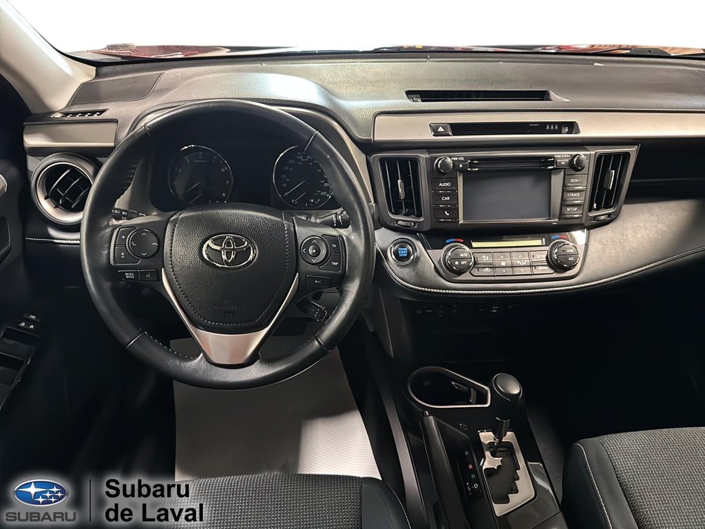 2018 Toyota RAV4 XLE in Terrebonne, Quebec - 16 - w1024h768px