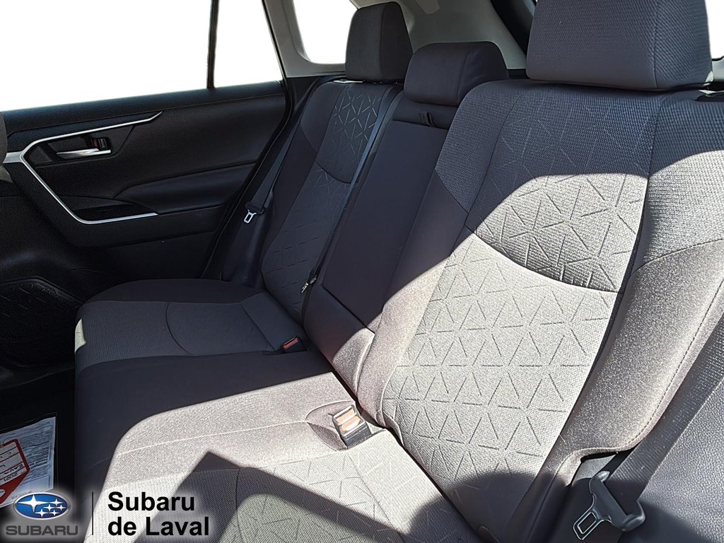 Toyota RAV4 XLE 2021 à Laval, Québec - 13 - w1024h768px