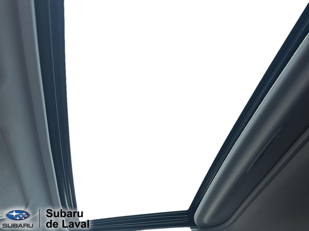 2021 Toyota RAV4 XLE in Laval, Quebec - 12 - w1024h768px