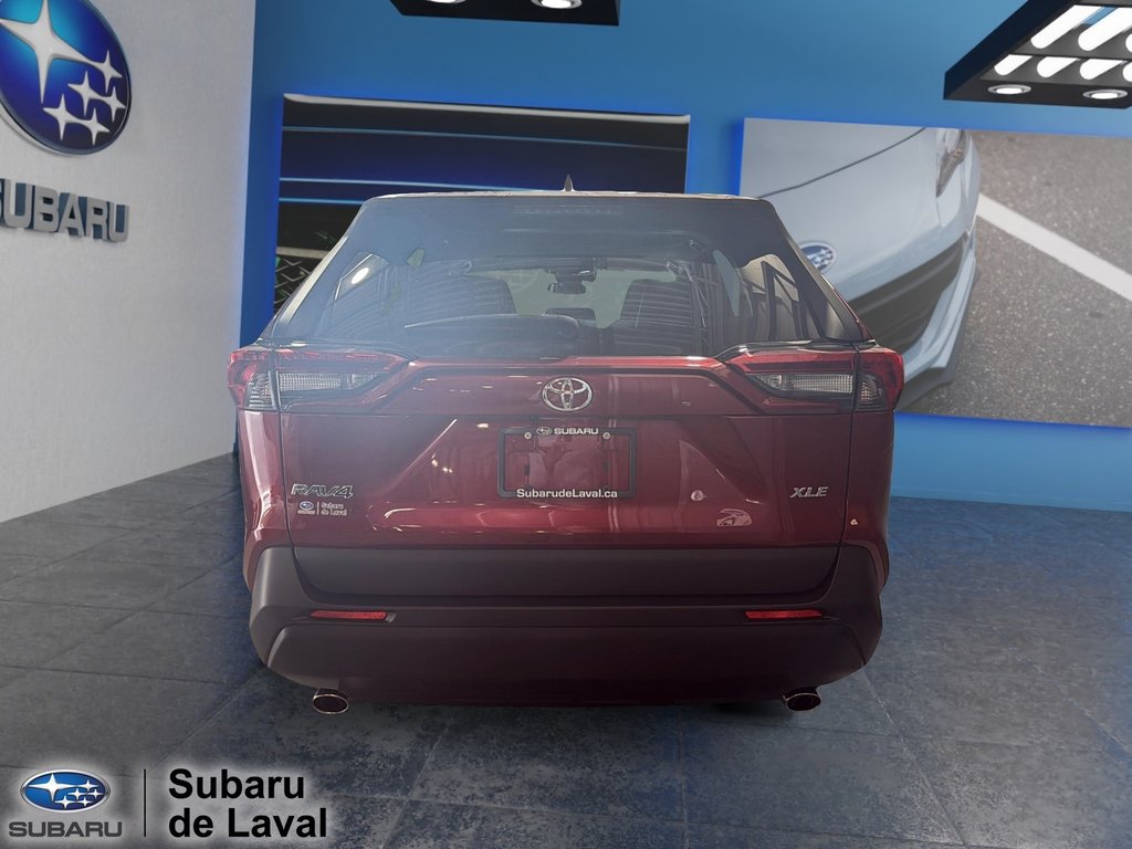 2021 Toyota RAV4 XLE in Laval, Quebec - 5 - w1024h768px