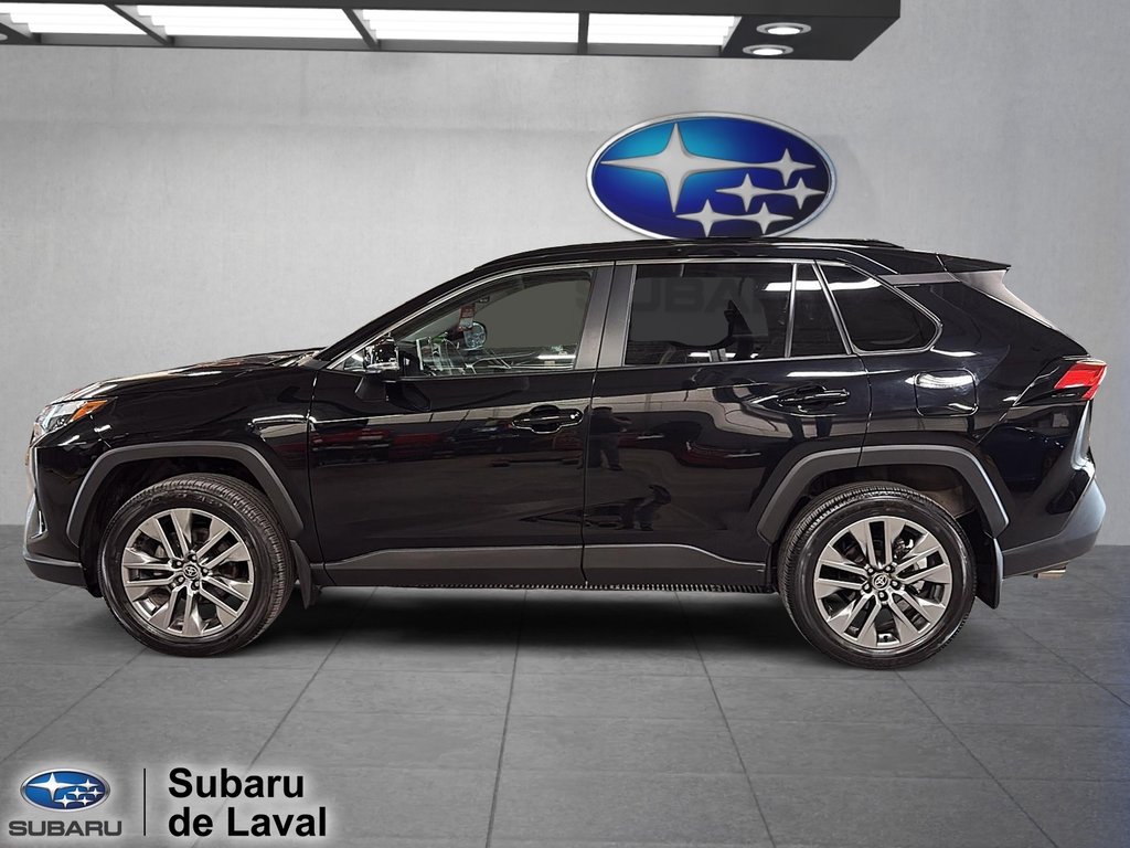 Toyota RAV4 XLE 2023 à Laval, Québec - 8 - w1024h768px