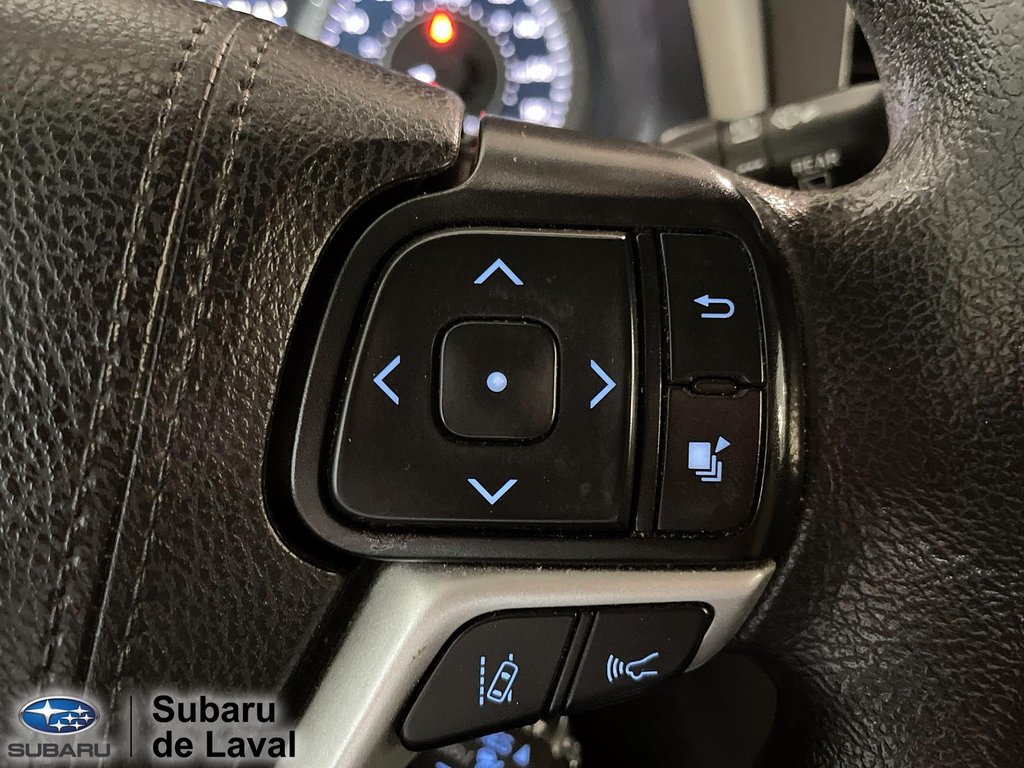 2019 Toyota Sienna LE in Terrebonne, Quebec - 21 - w1024h768px