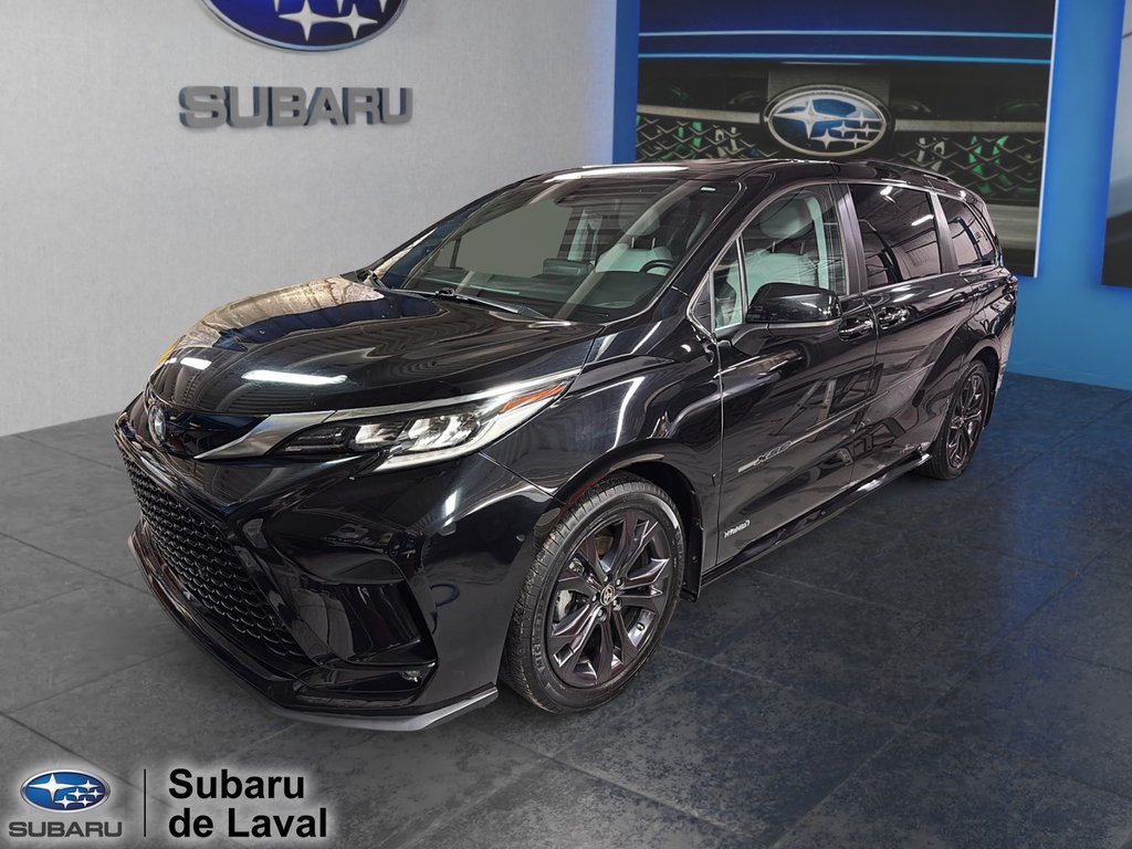 2021 Toyota Sienna in Laval, Quebec - 1 - w1024h768px