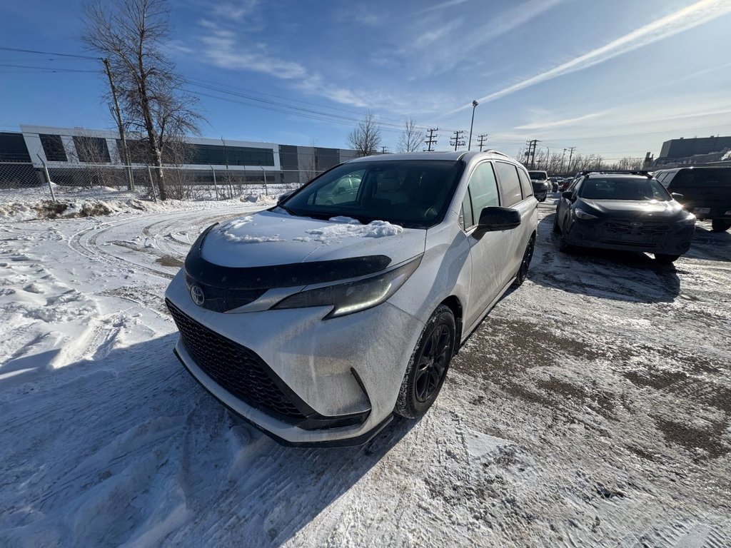 2024 Toyota Sienna XSE in Terrebonne, Quebec - 1 - w1024h768px