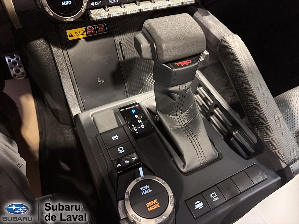 2025 Toyota Tacoma TRD SPORT PREM in Laval, Quebec - 19 - w1024h768px