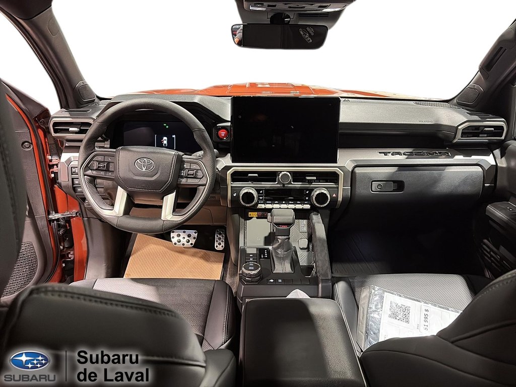2025 Toyota Tacoma TRD SPORT PREM in Laval, Quebec - 16 - w1024h768px