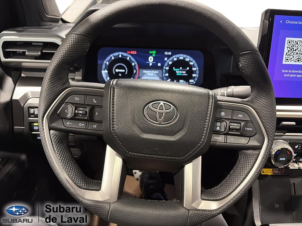 2025 Toyota Tacoma TRD SPORT PREM in Laval, Quebec - 20 - w1024h768px