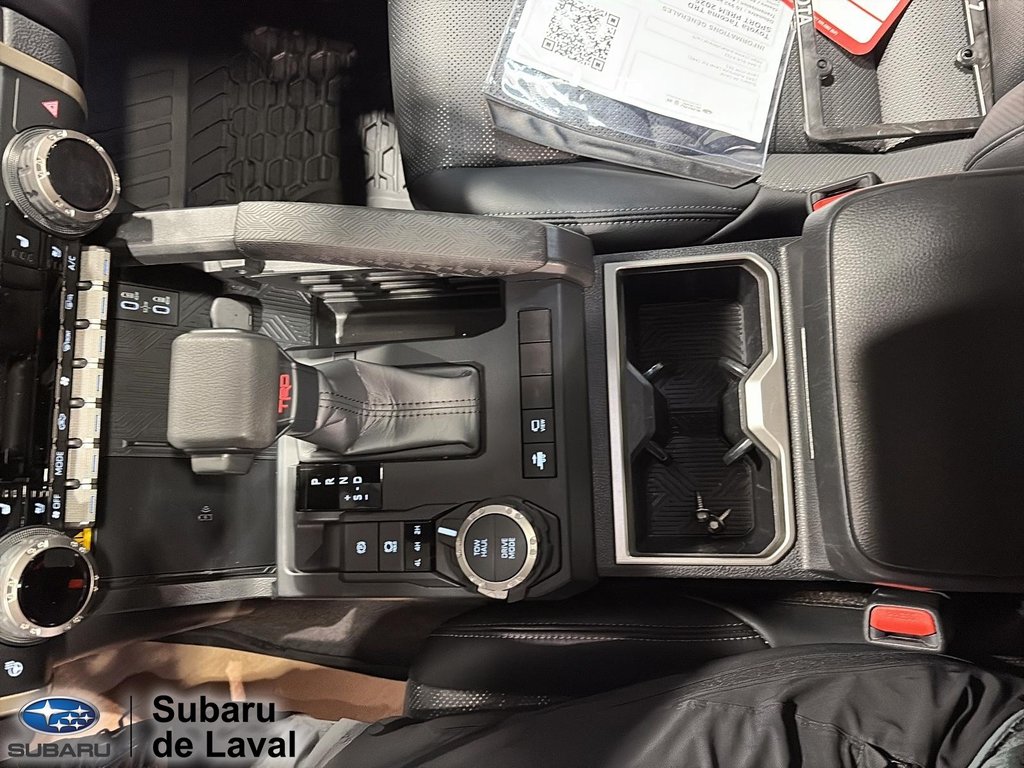 2025 Toyota Tacoma TRD SPORT PREM in Laval, Quebec - 17 - w1024h768px