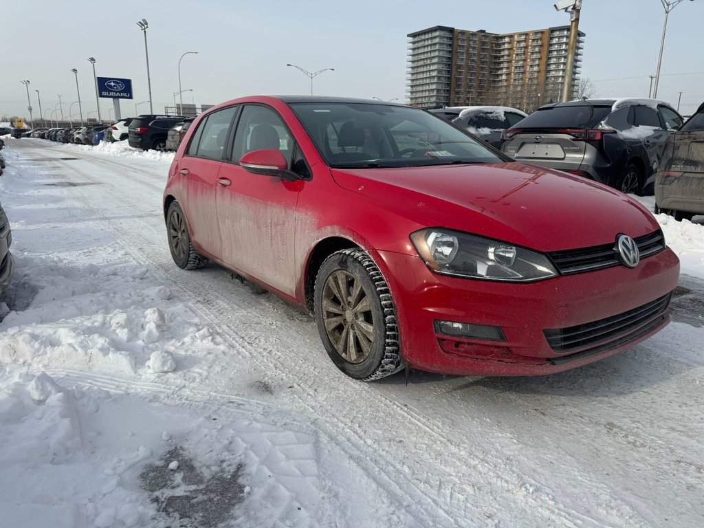 2017 Volkswagen Golf Trendline in Laval, Quebec - 5 - w1024h768px