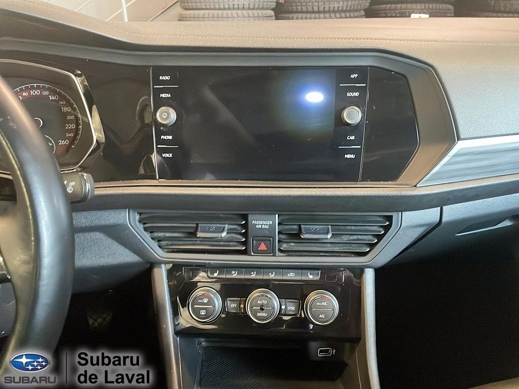 Volkswagen Jetta Highline 2019 à Laval, Québec - 16 - w1024h768px