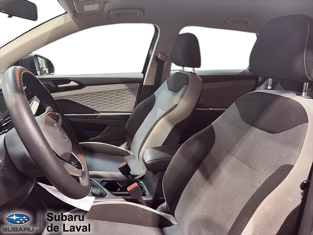 Volkswagen Taos Trendline 2022 à Laval, Québec - 10 - w1024h768px