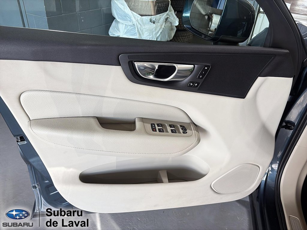 2022 Volvo XC60 Momentum in Laval, Quebec - 11 - w1024h768px