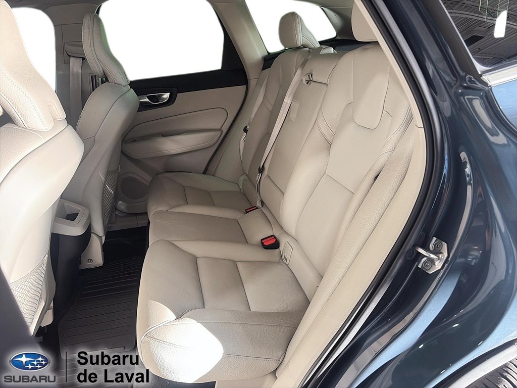2022 Volvo XC60 Momentum in Laval, Quebec - 12 - w1024h768px