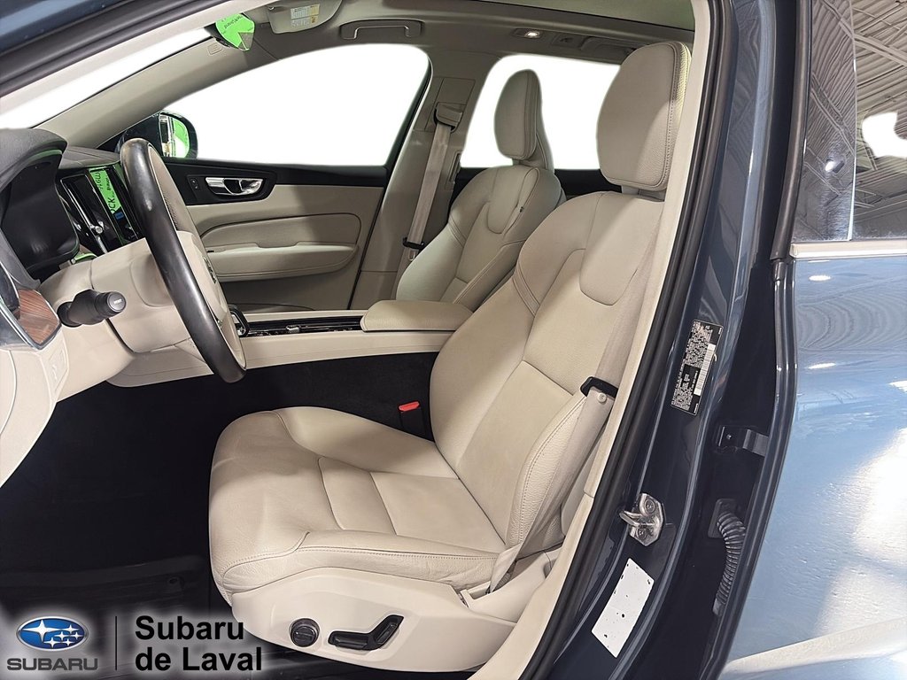 2022 Volvo XC60 Momentum in Laval, Quebec - 10 - w1024h768px