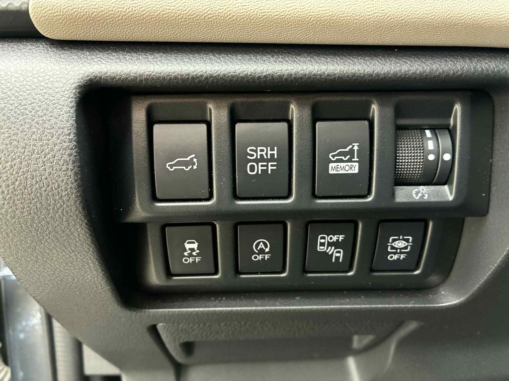 Subaru Forester Limited 2023 à Granby, Québec - 15 - w1024h768px