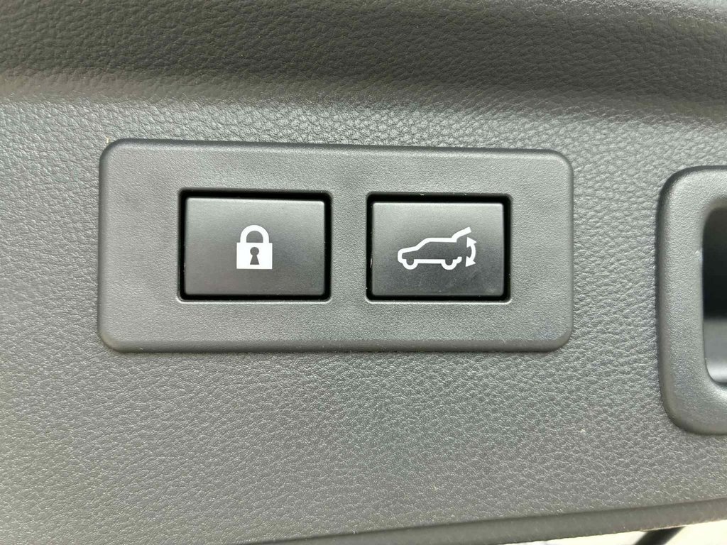 Subaru Forester Limited 2023 à Granby, Québec - 16 - w1024h768px