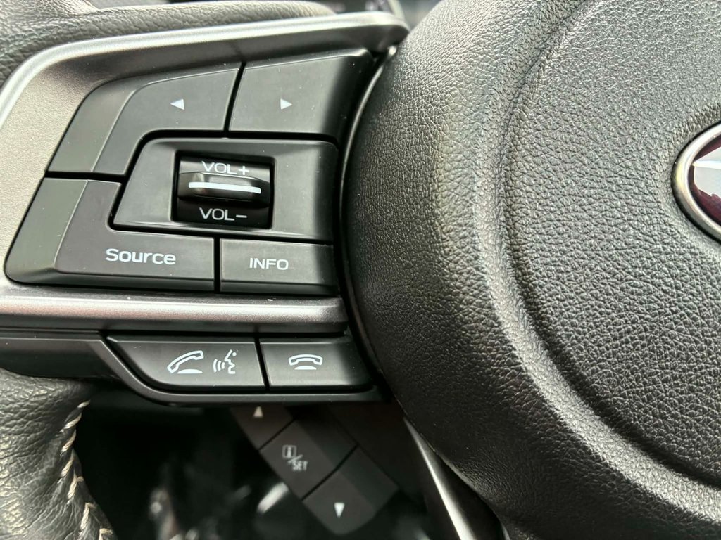 Subaru Forester Touring 2024 à Granby, Québec - 18 - w1024h768px