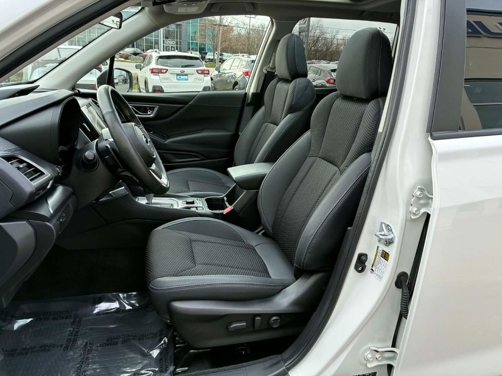 Subaru Forester Touring 2024 à Granby, Québec - 13 - w1024h768px