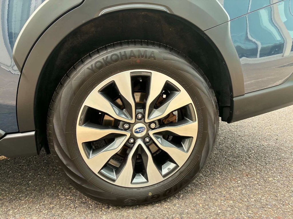 2023 Subaru Outback Limited XT in Granby, Quebec - 12 - w1024h768px