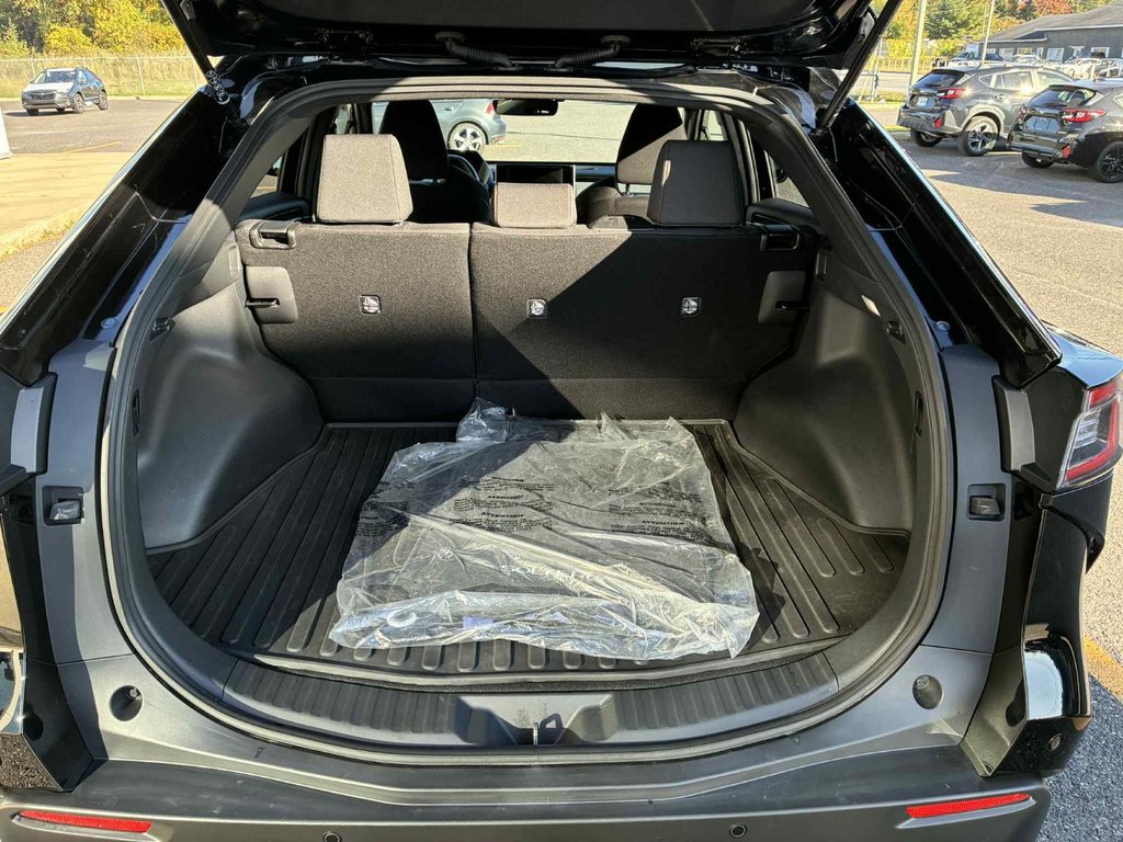 2024 Subaru Solterra AWD in Granby, Quebec - 5 - w1024h768px