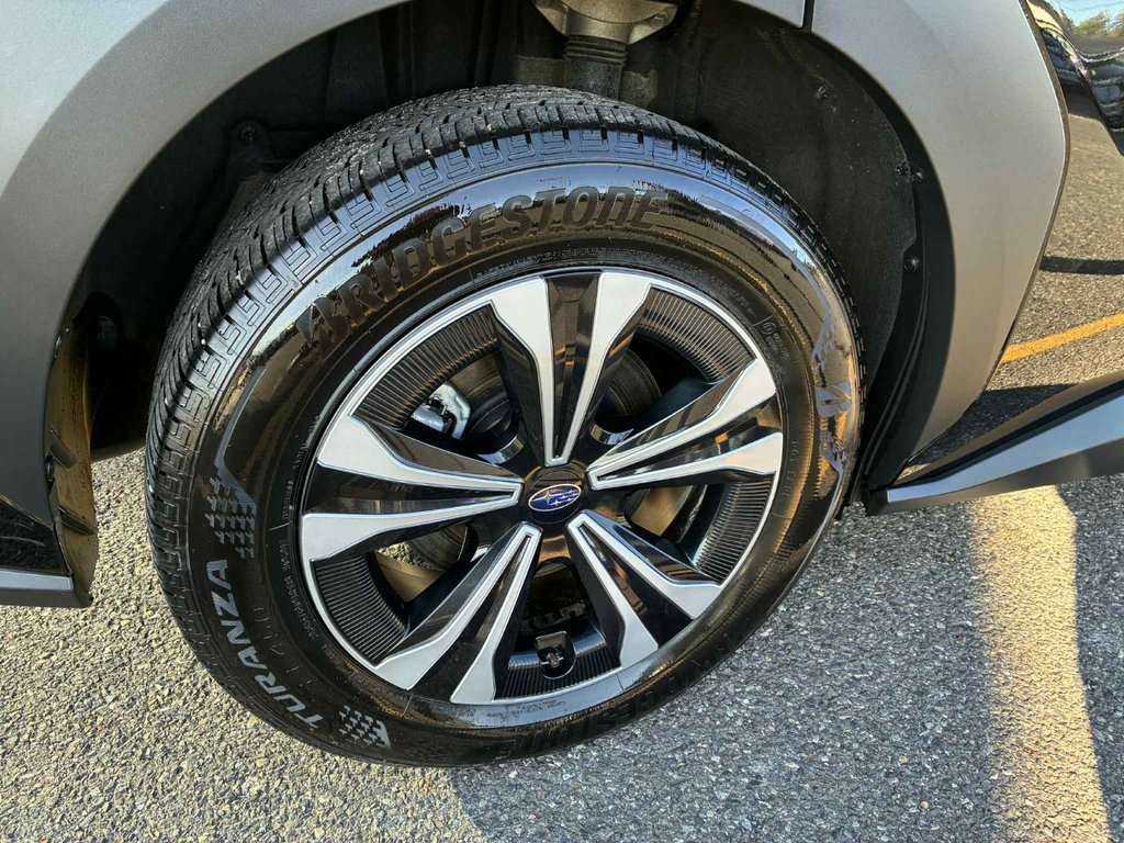 2024 Subaru Solterra AWD in Granby, Quebec - 11 - w1024h768px