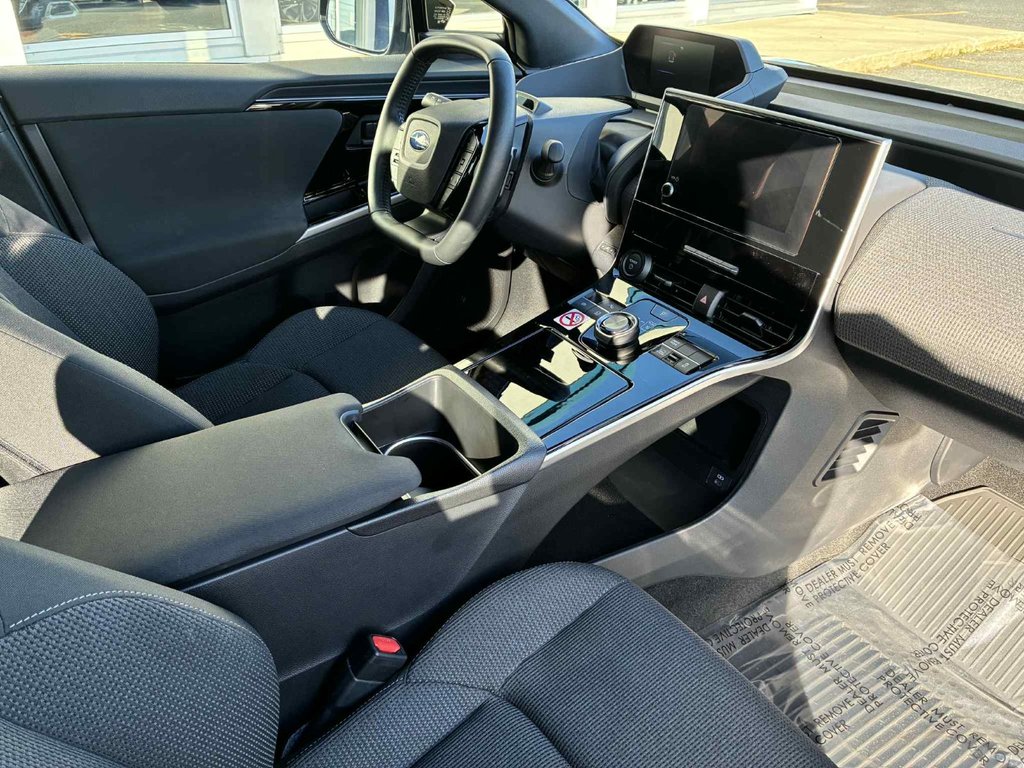2024 Subaru Solterra AWD in Granby, Quebec - 14 - w1024h768px