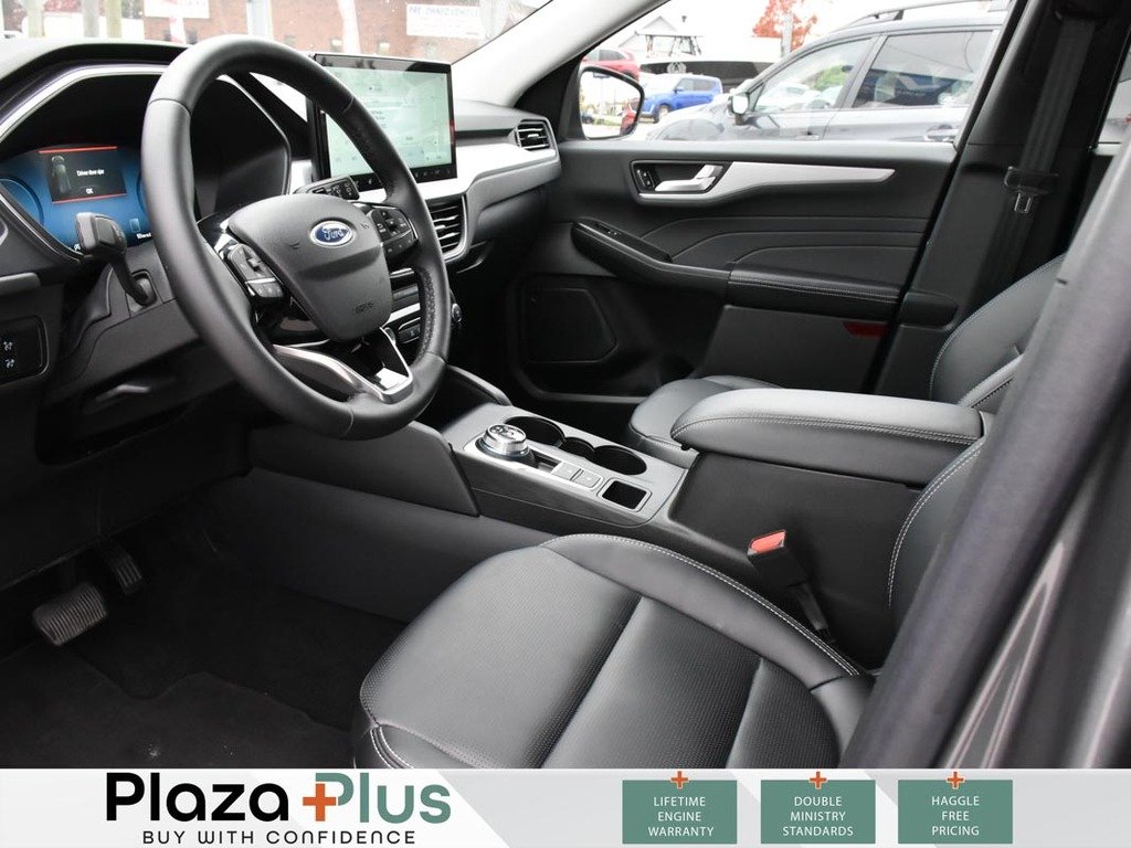 2025 Ford Escape Platinum-7
