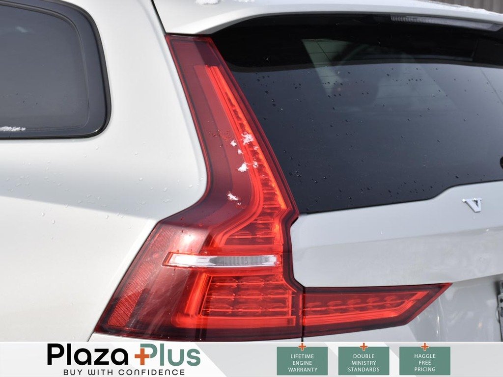 2022 Volvo V60 CROSS COUNTRY T5-4